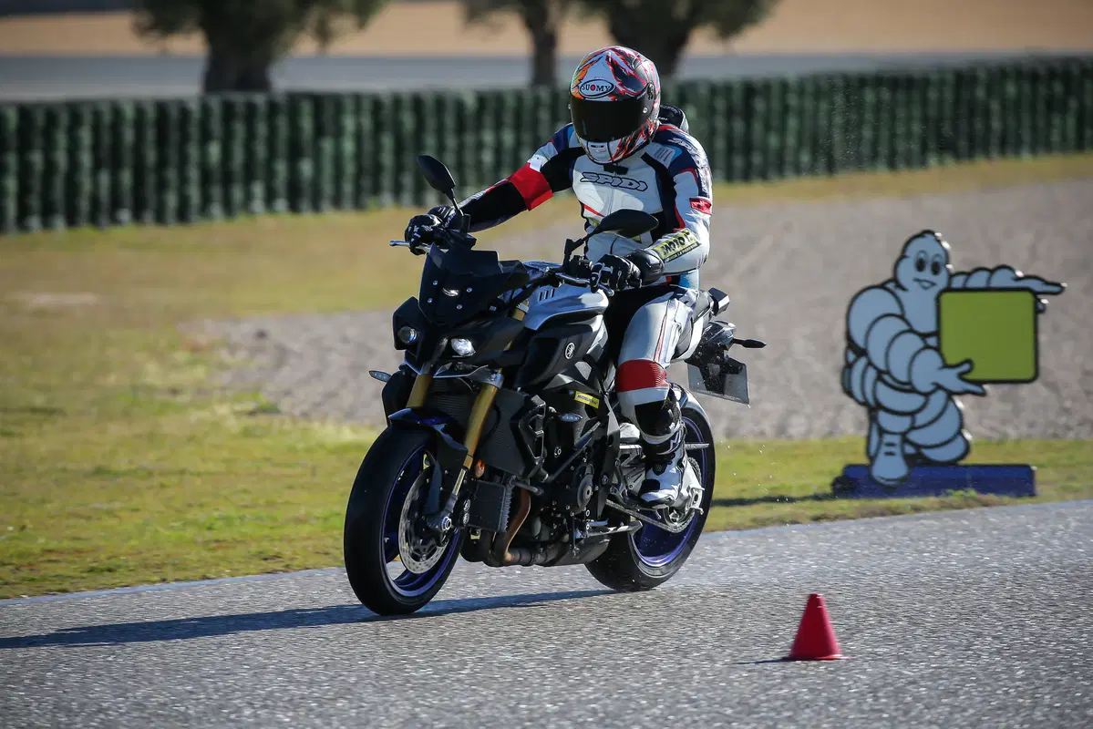 Michelin Road 5. Tanti chilometri e gran tenuta sul bagnato (2)