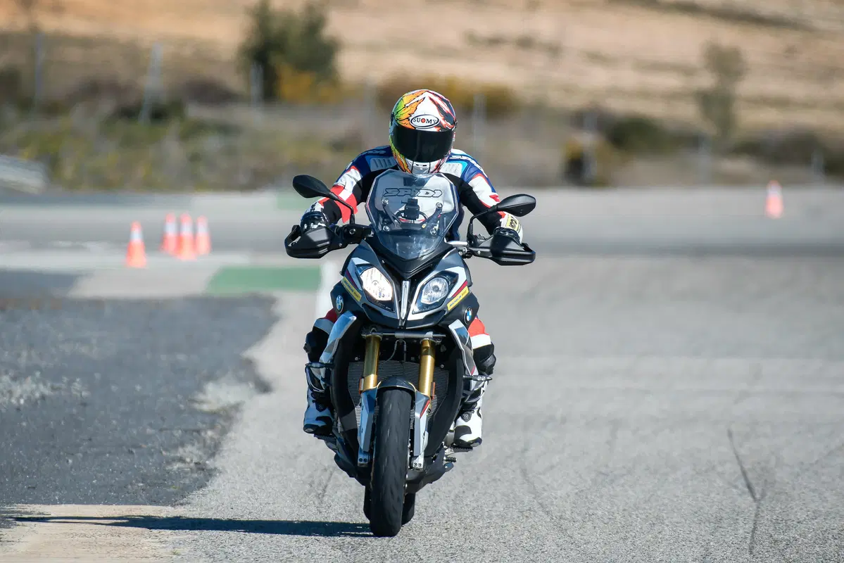Michelin Road 5. Tanti chilometri e gran tenuta sul bagnato (6)
