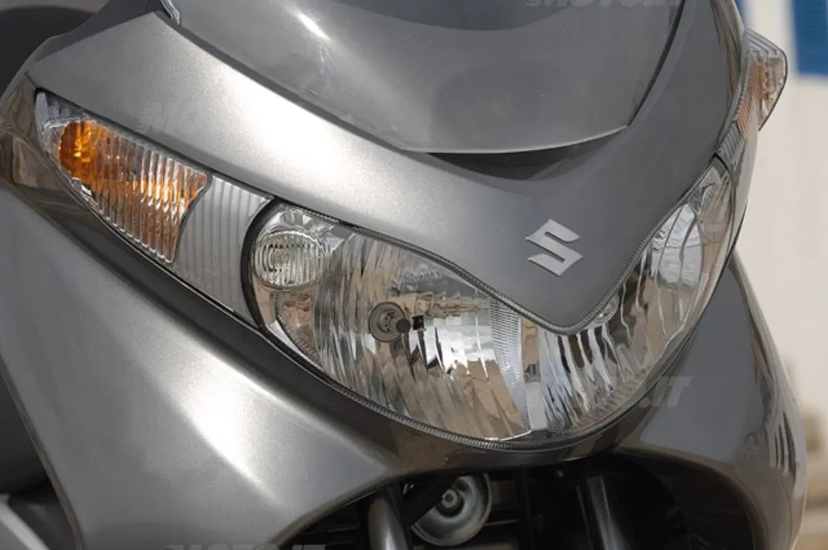 SUZUKI Burgman 200 (3)