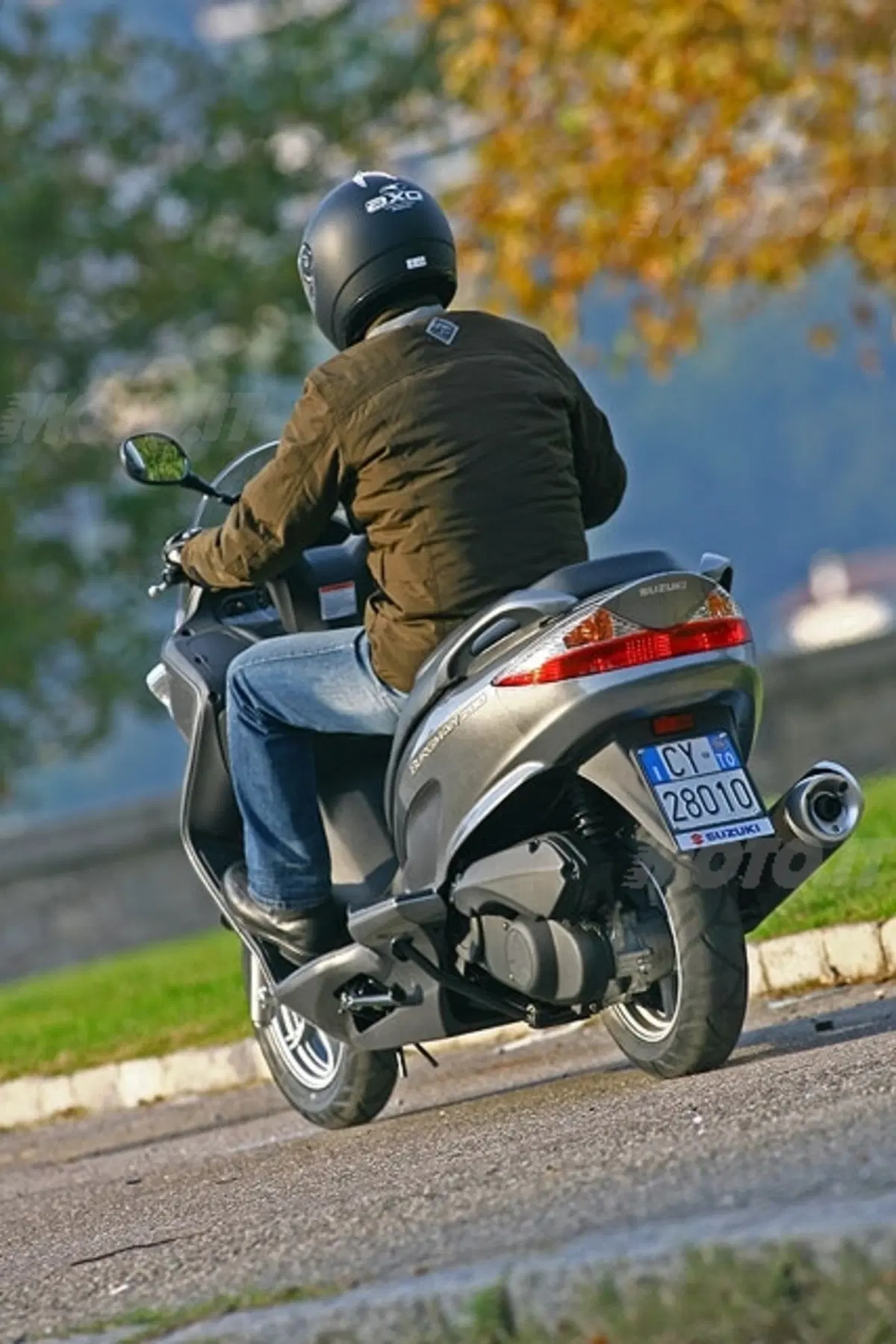 SUZUKI Burgman 200 (14)