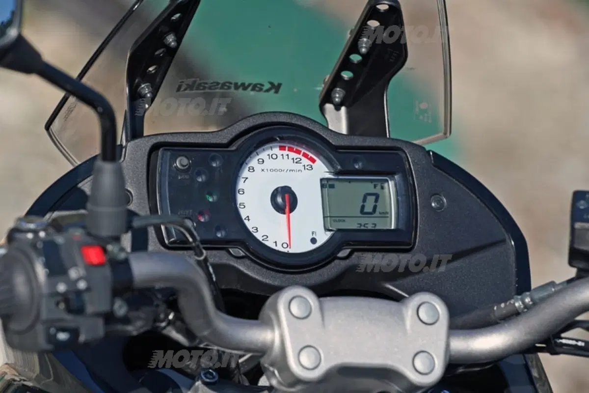 KAWASAKI VERSYS 650 (5)