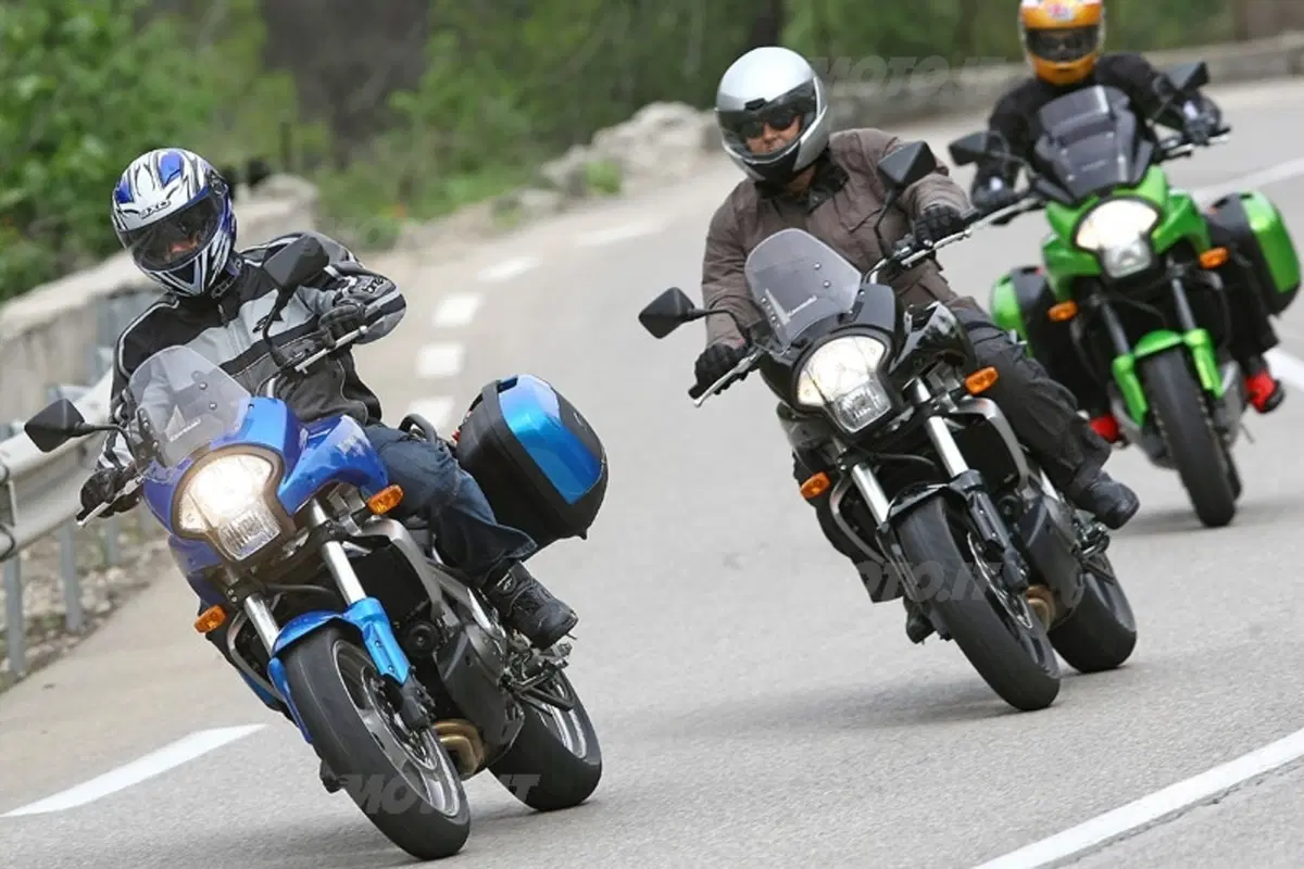 KAWASAKI VERSYS 650 (11)