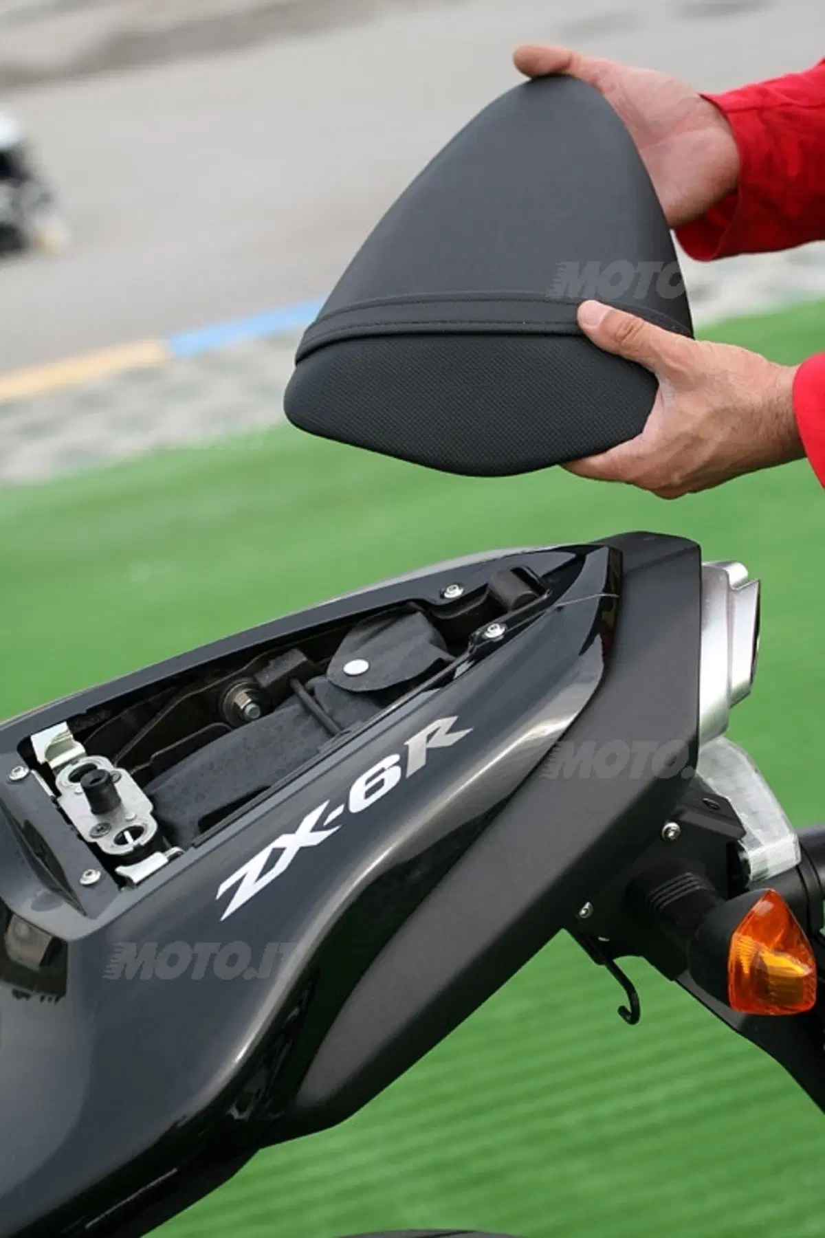 KAWASAKI Ninja ZX6-R (9)