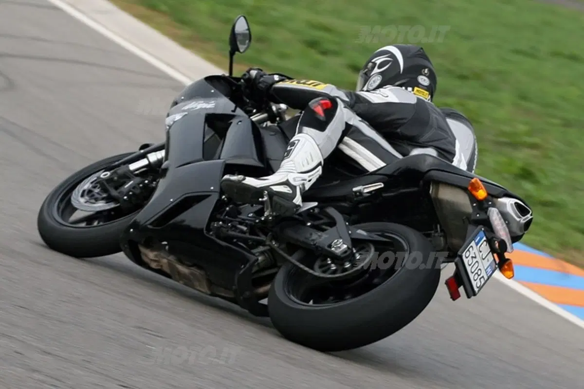 KAWASAKI Ninja ZX6-R (17)