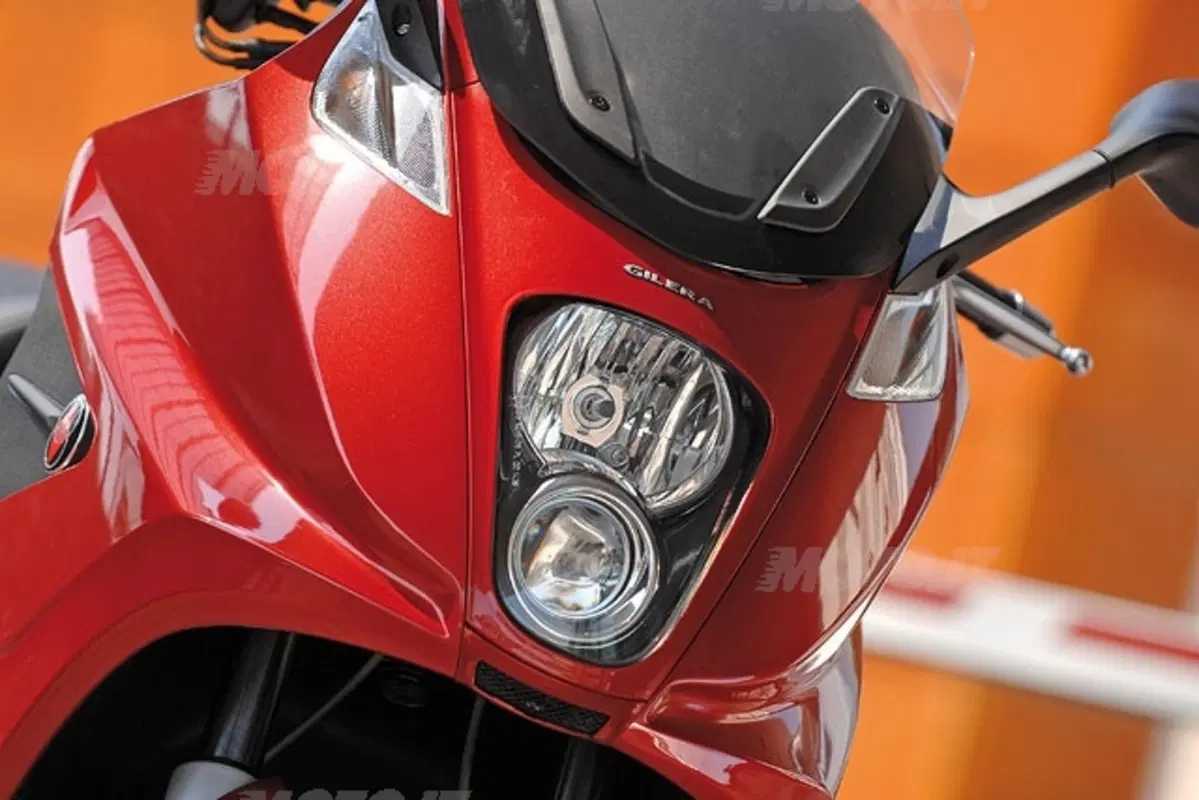 GILERA GP 800 (5)