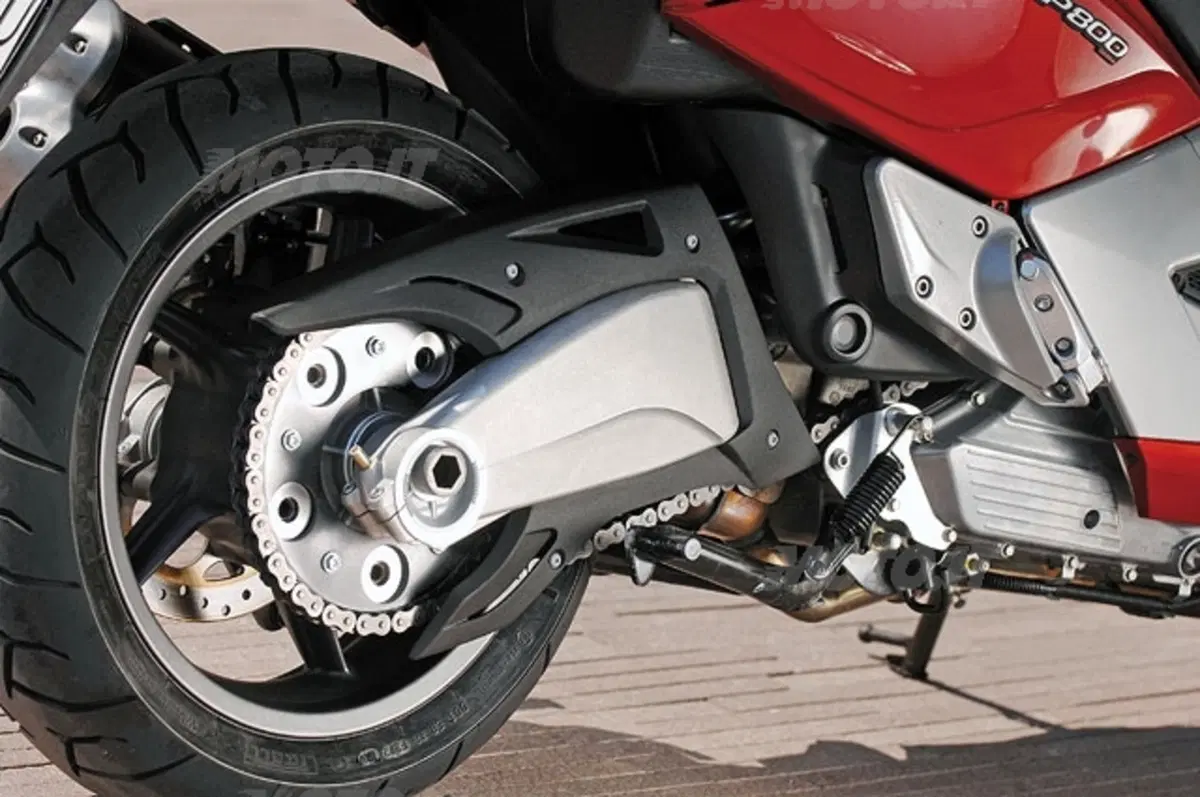 GILERA GP 800 (10)