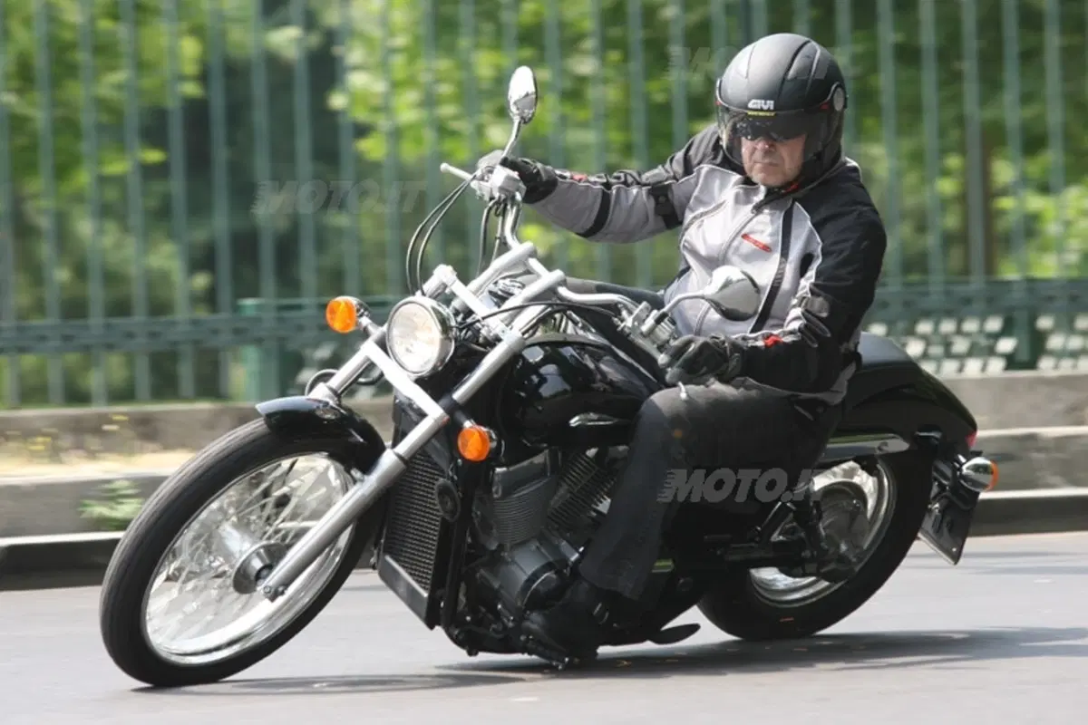 HONDA VT 750 Shadow Spirit (16)
