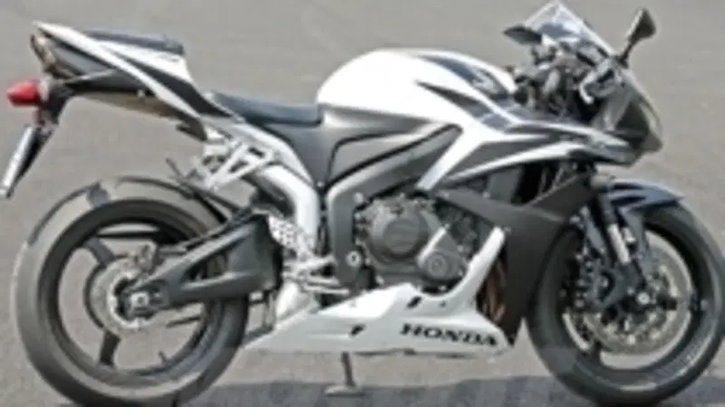 HONDA CBR 600 RR