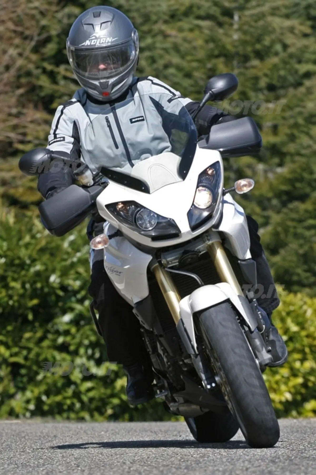 TRIUMPH TIGER 1050 (12)