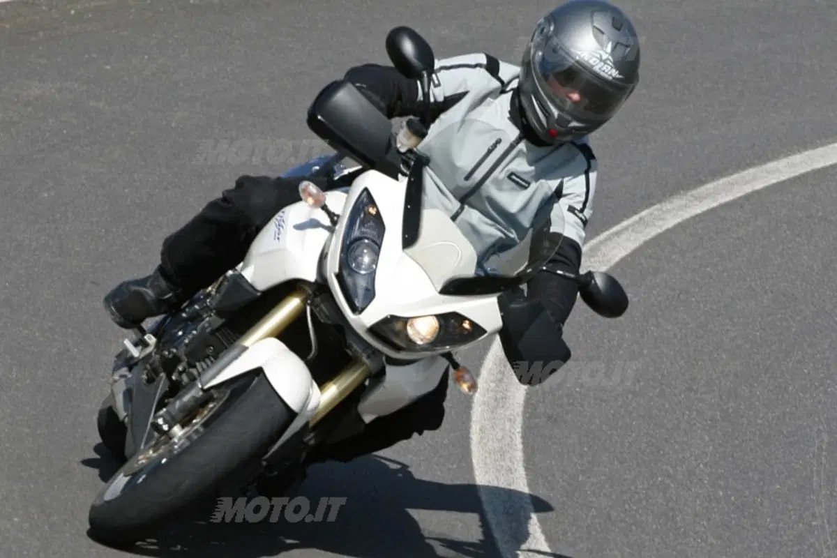 TRIUMPH TIGER 1050 (13)