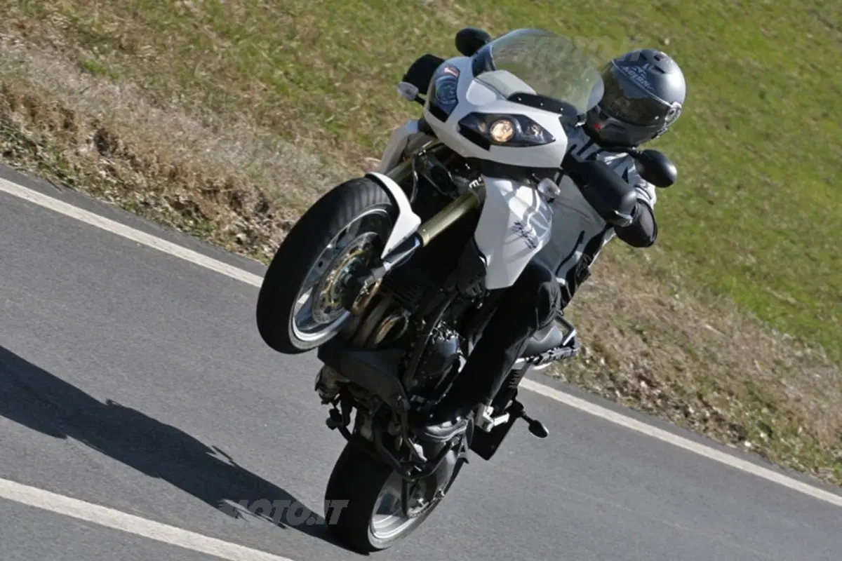 TRIUMPH TIGER 1050 (14)