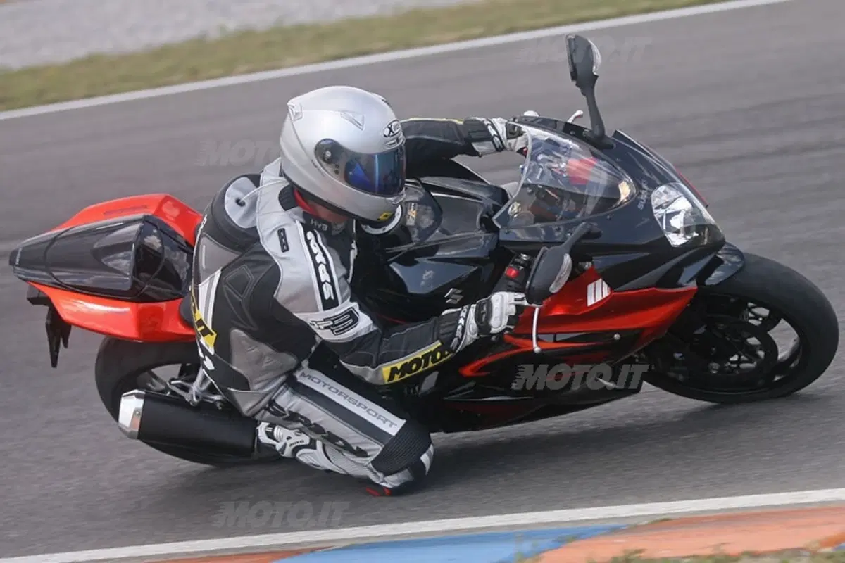 SUZUKI GSX-R 1000 (11)