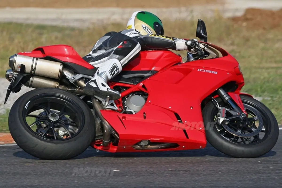 DUCATI 1098 (12)