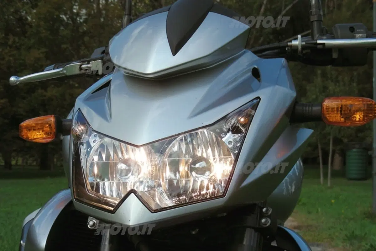 KAWASAKI Z 750 (5)
