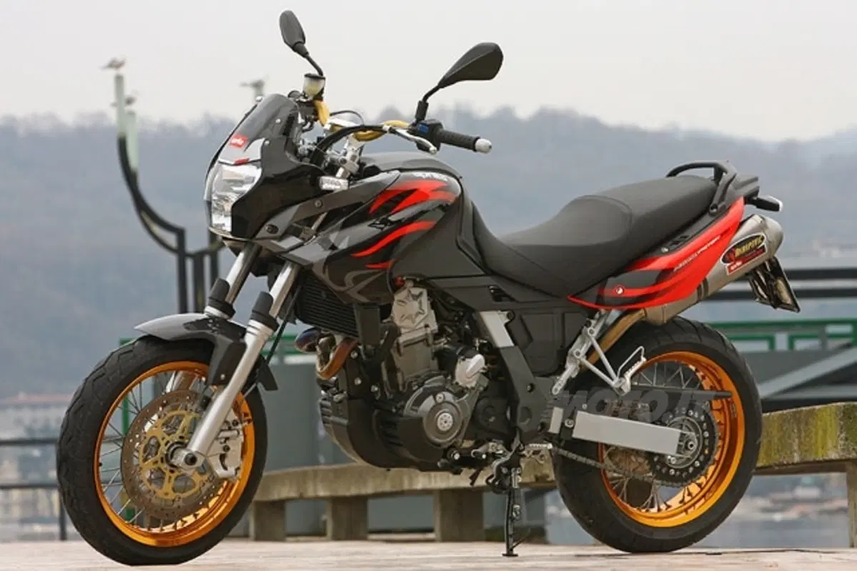 APRILIA Pegaso 650 Factory (2)