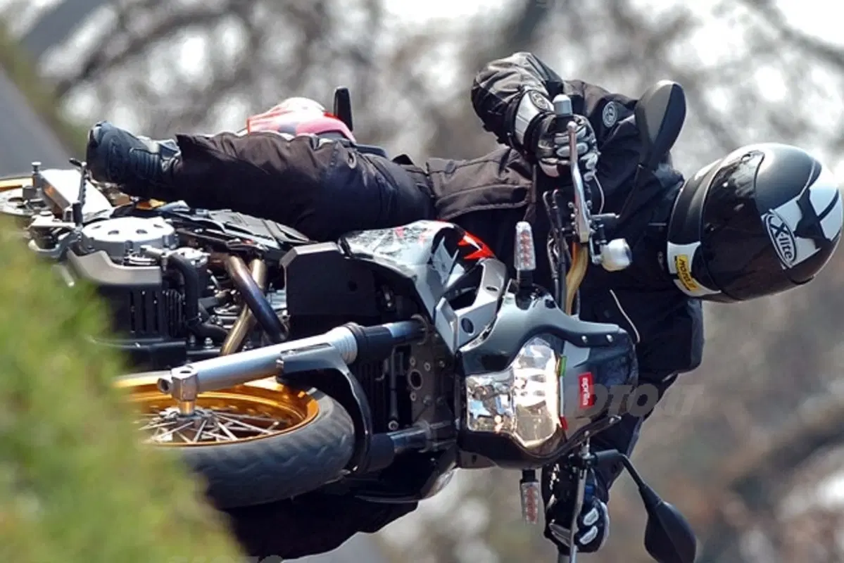 APRILIA Pegaso 650 Factory (12)