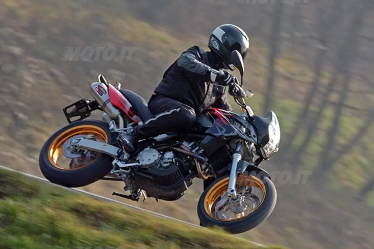 APRILIA Pegaso 650 Factory (14)