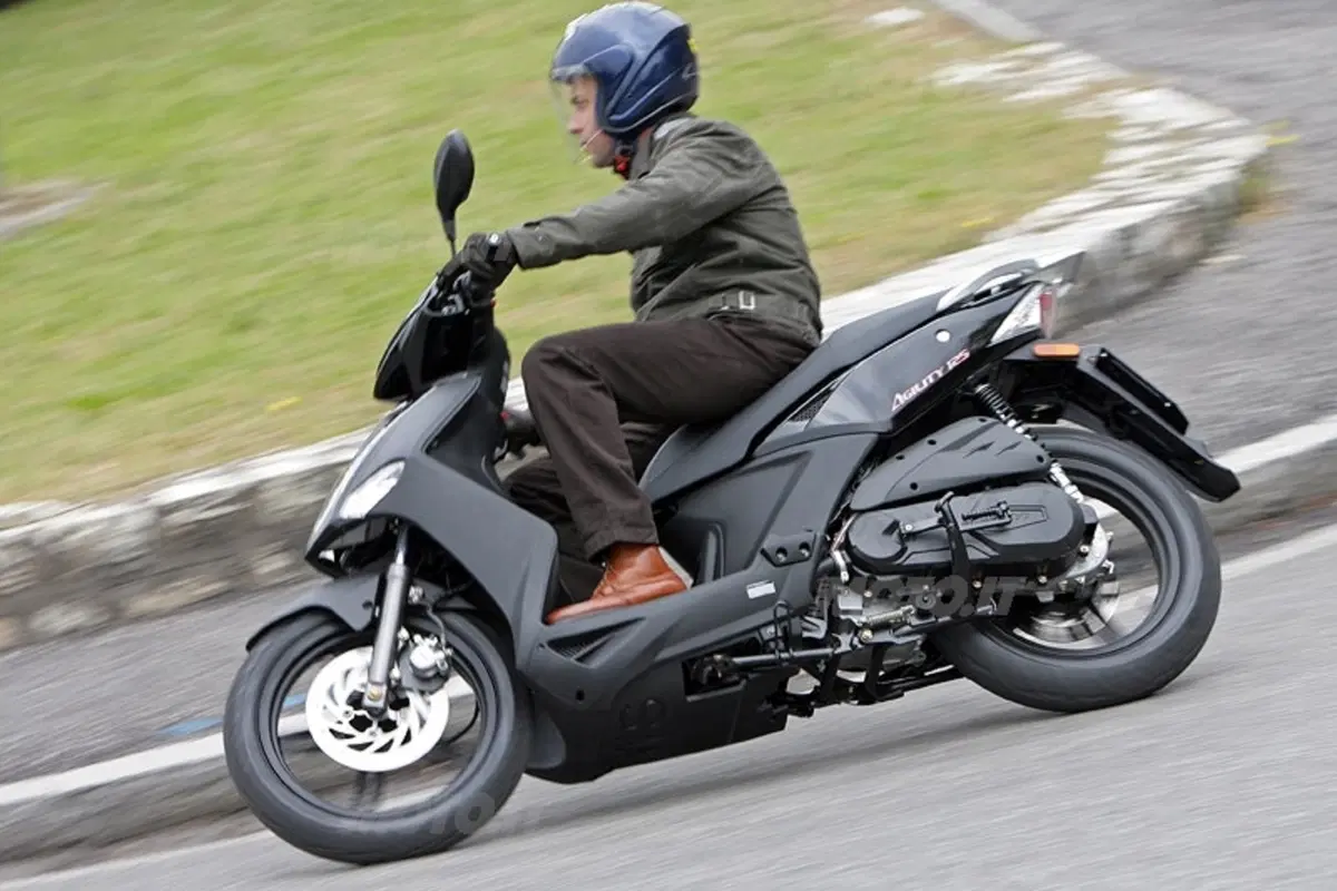 KYMCO Agility 125 R16 (15)