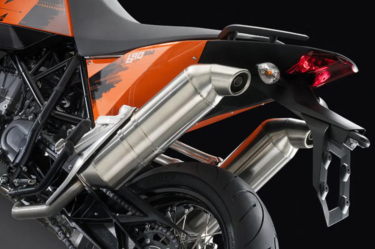 KTM 690 SM Base e Prestige (8)