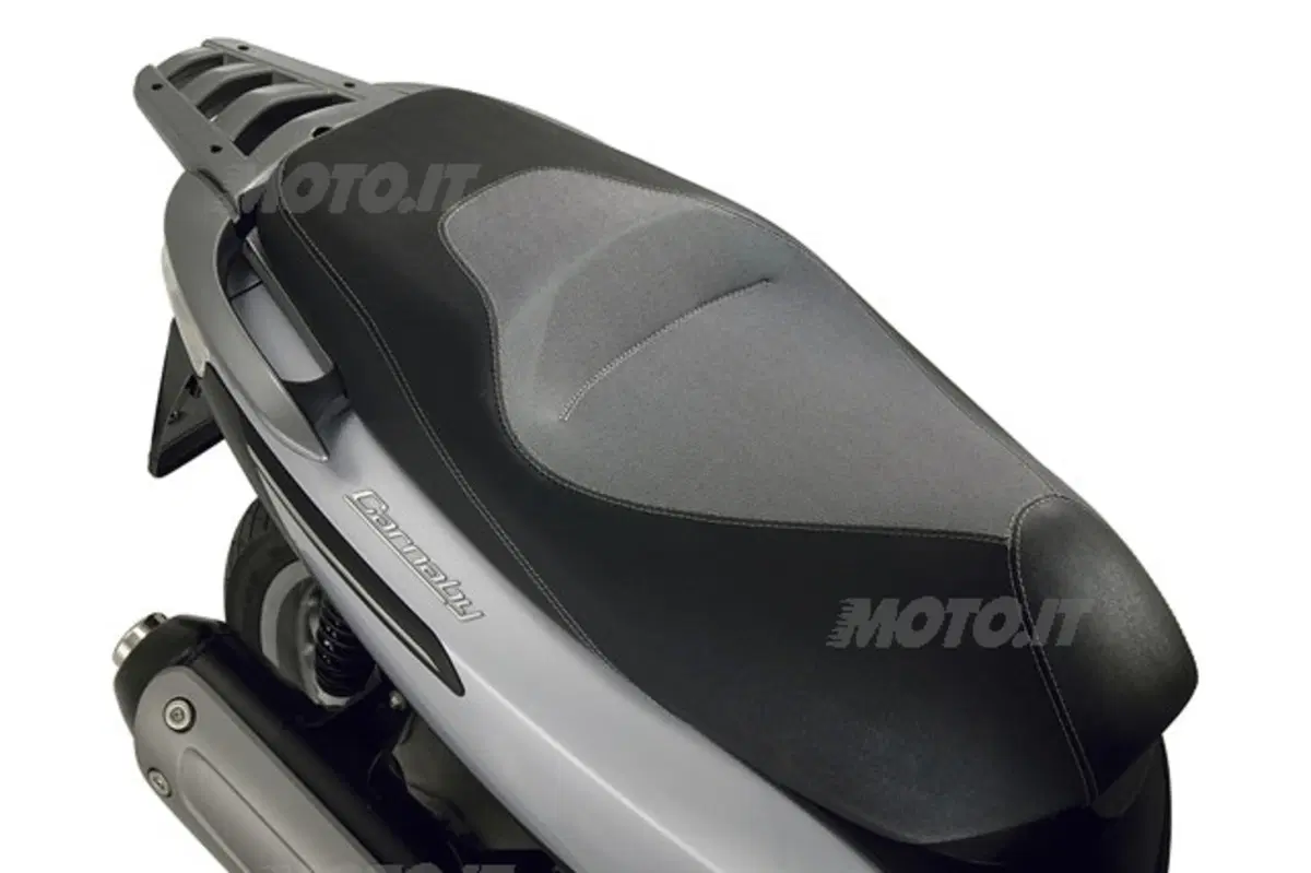 PIAGGIO Carnaby 125/200 (5)
