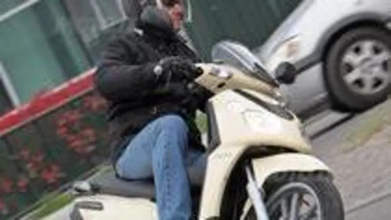 PIAGGIO Carnaby 200