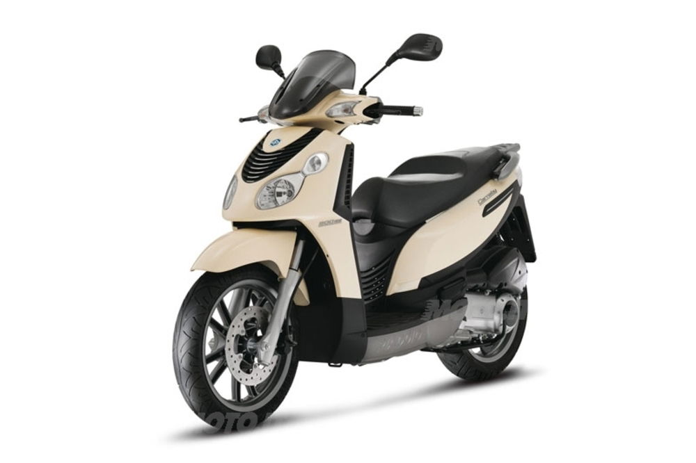 PIAGGIO Carnaby 200