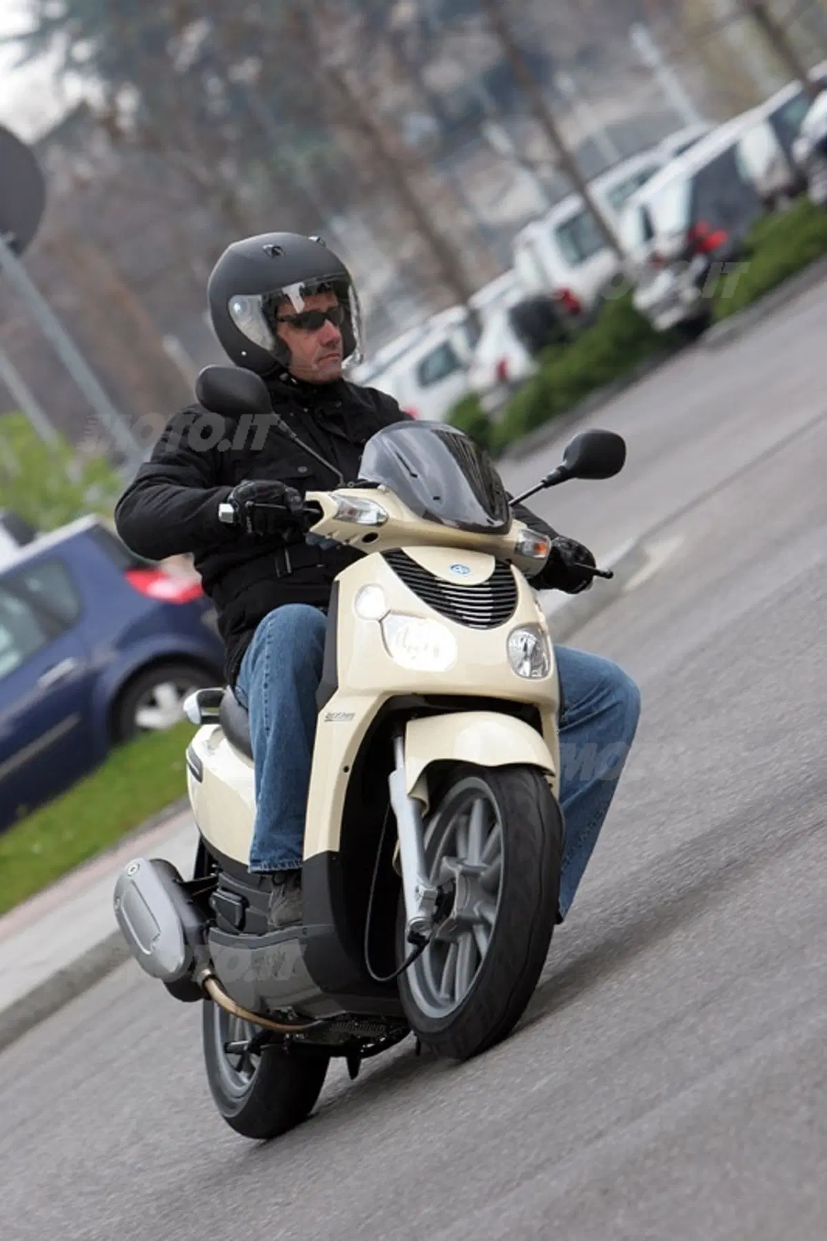 PIAGGIO Carnaby 200 (10)