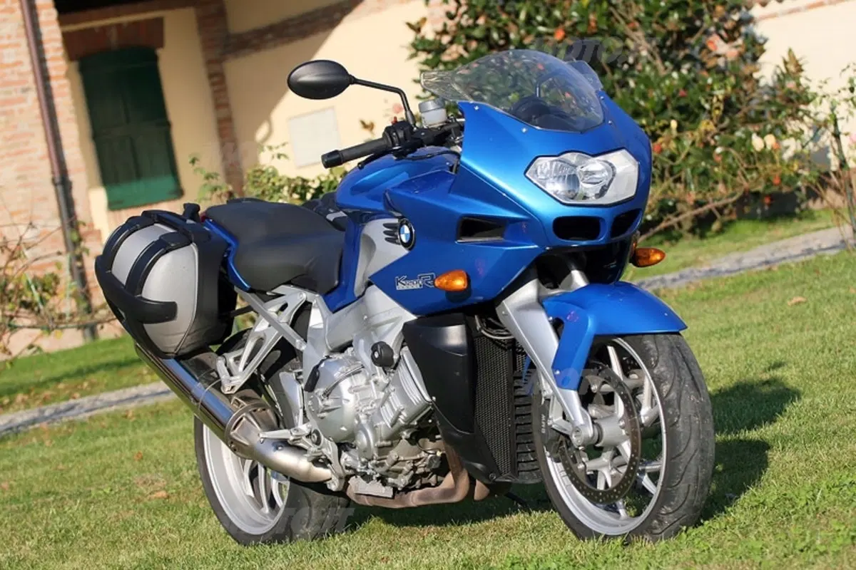 BMW K 1200R Sport (2)