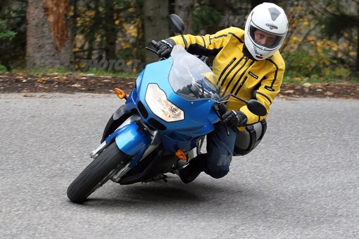 BMW K 1200R Sport (11)