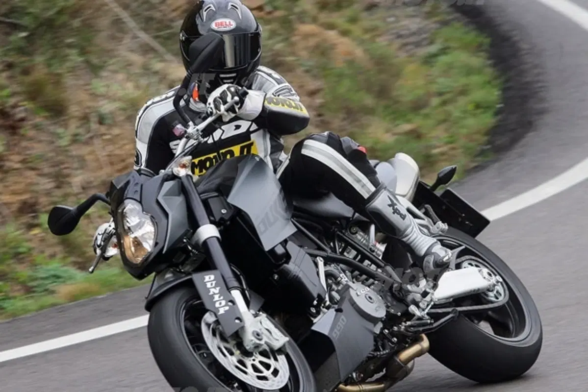 KTM 990 Super Duke (12)