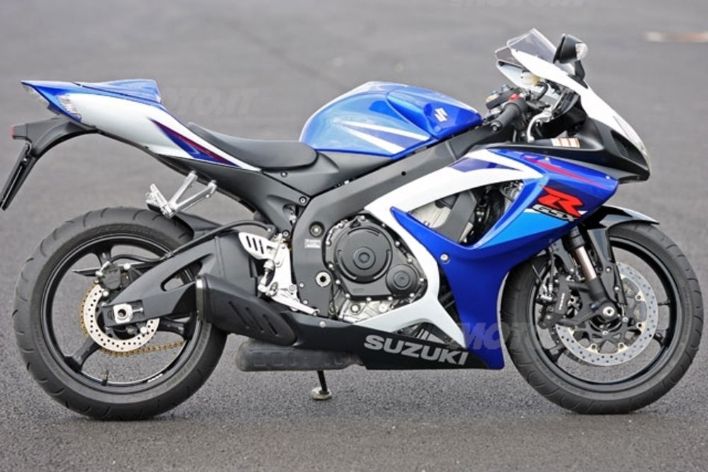 SUZUKI GSX-R 750