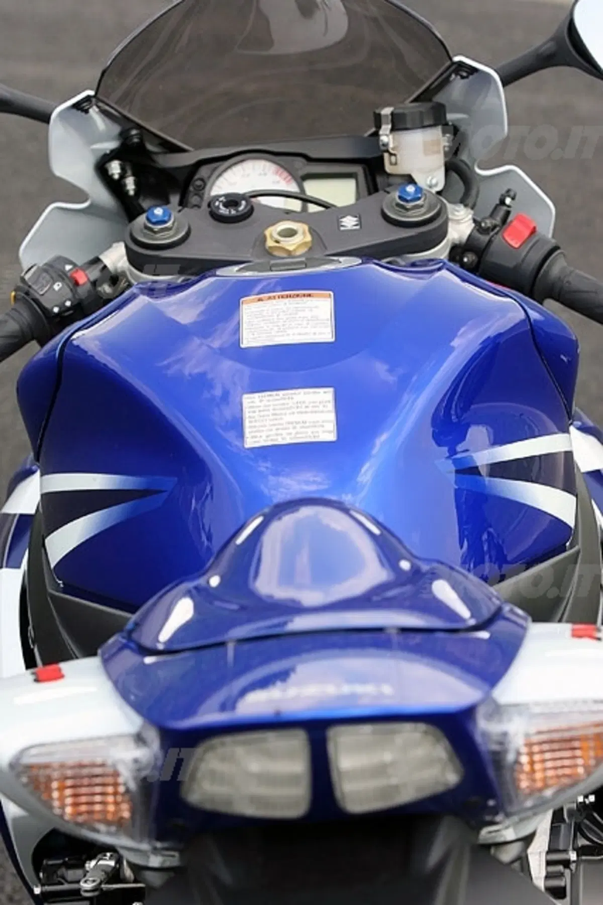 SUZUKI GSX-R 750 (4)