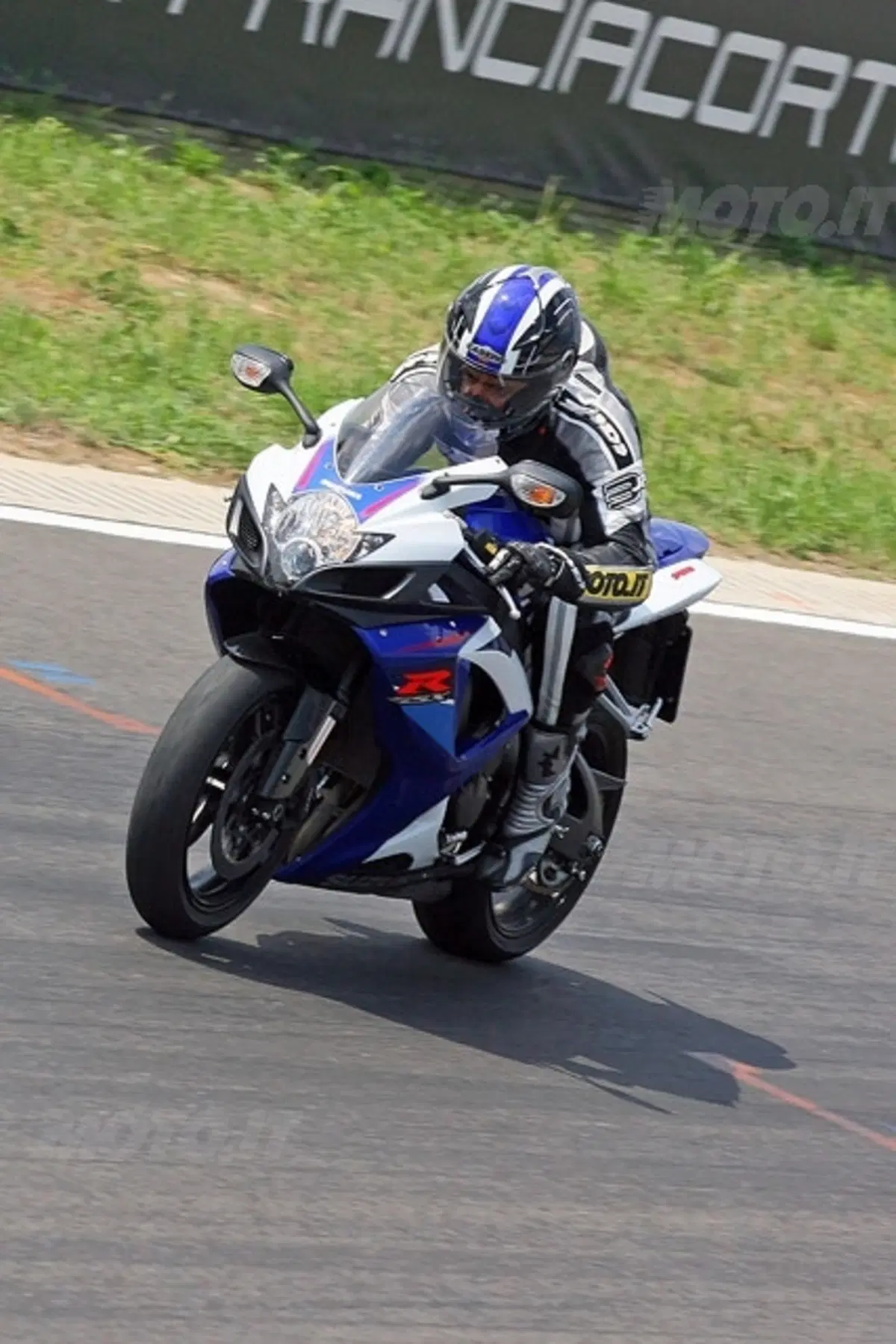 SUZUKI GSX-R 750 (12)