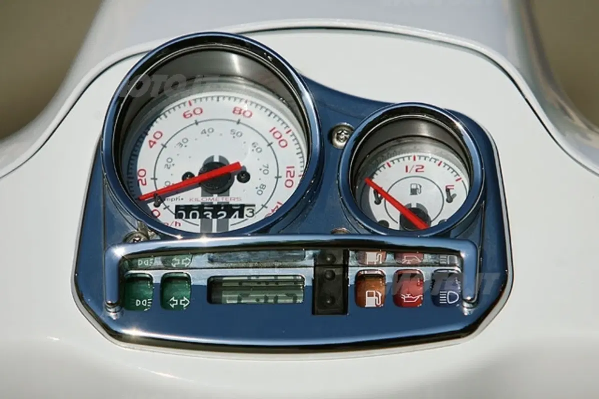 PIAGGIO Vespa S (6)