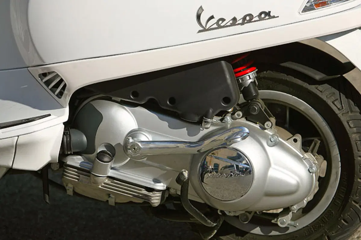 PIAGGIO Vespa S (7)