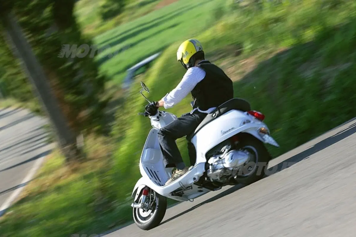PIAGGIO Vespa S (12)