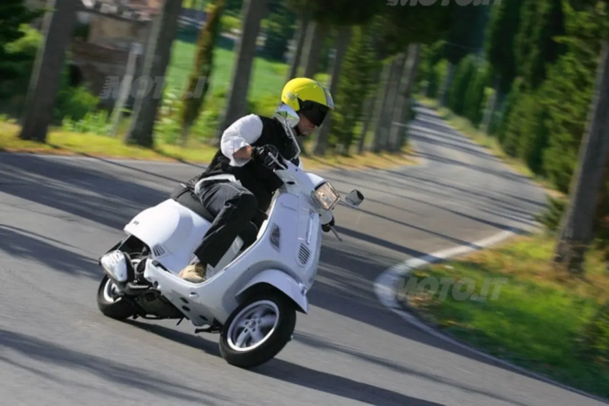 PIAGGIO Vespa S (17)