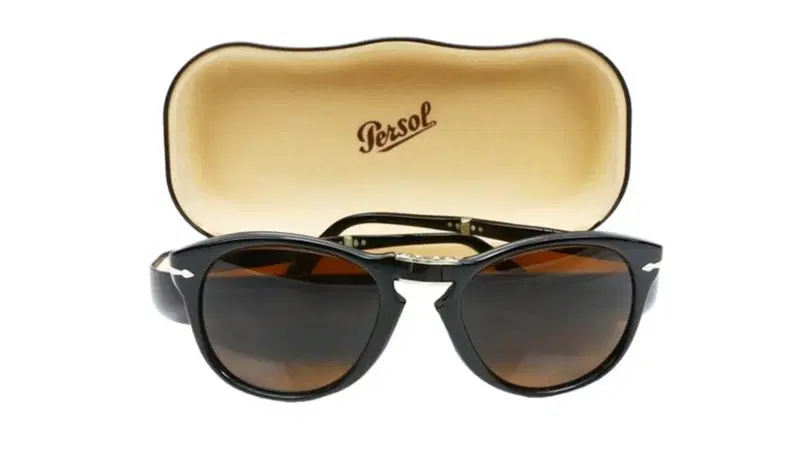 Steve McQueen, all'asta i suoi Persol 714