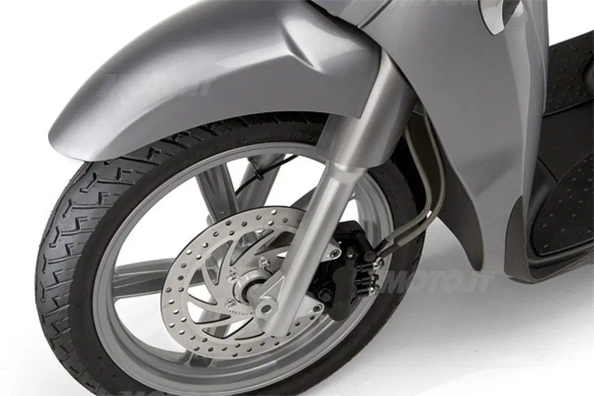 APRILIA Scarabeo 125 - 200 (6)