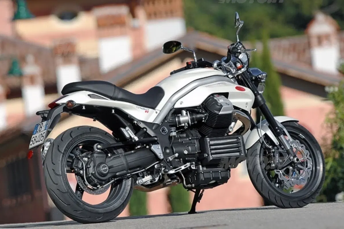 MOTO GUZZI Griso 8V (2)