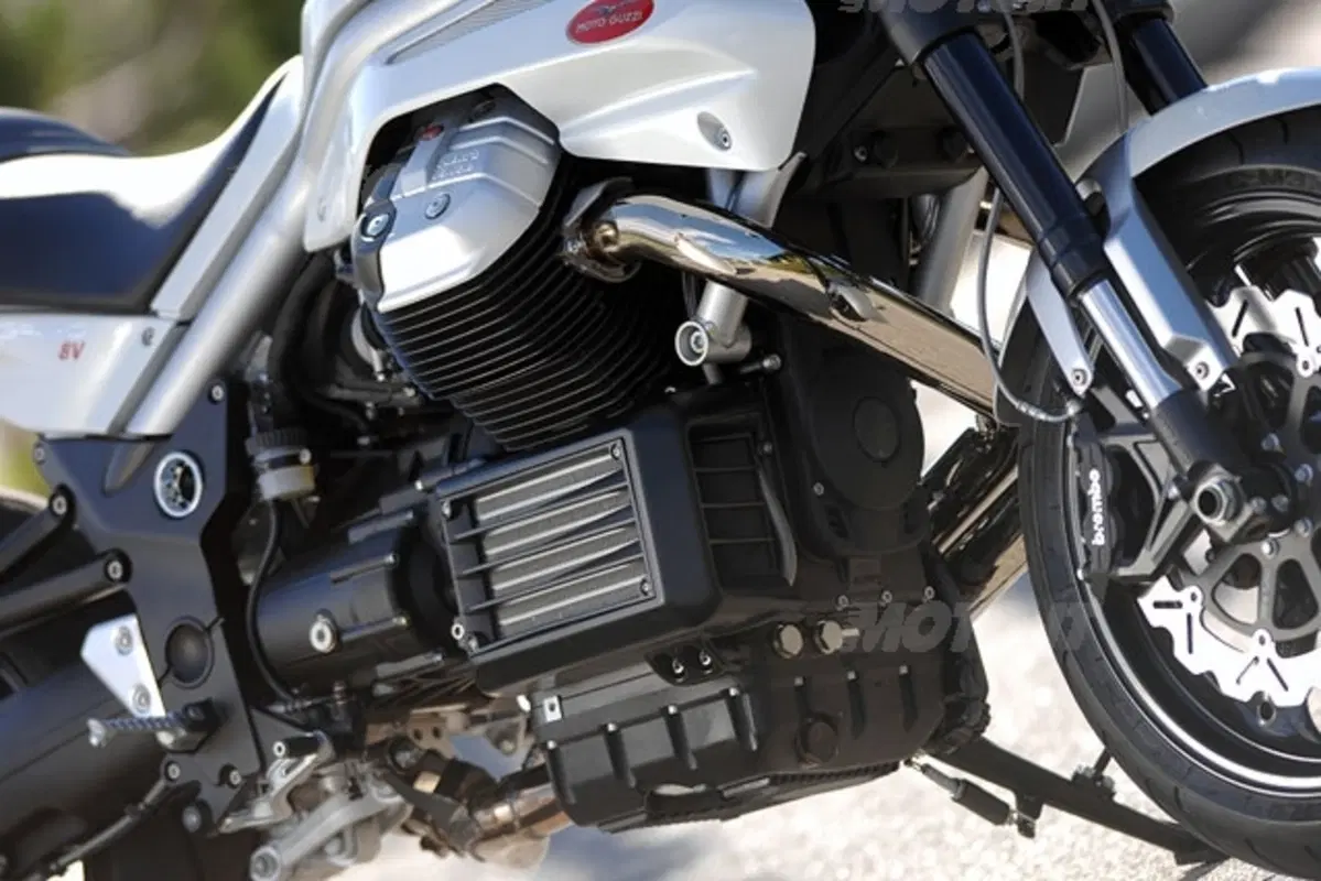 MOTO GUZZI Griso 8V (5)