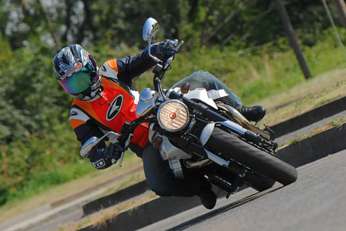 MOTO GUZZI Griso 8V (8)