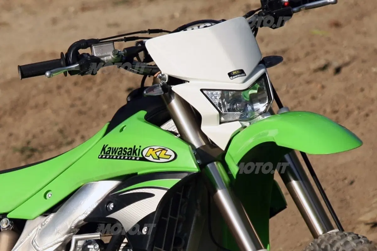 KAWASAKI KLX 450 R (5)