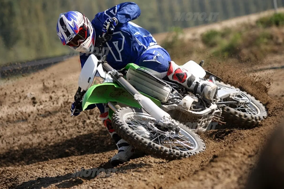 KAWASAKI KLX 450 R (11)