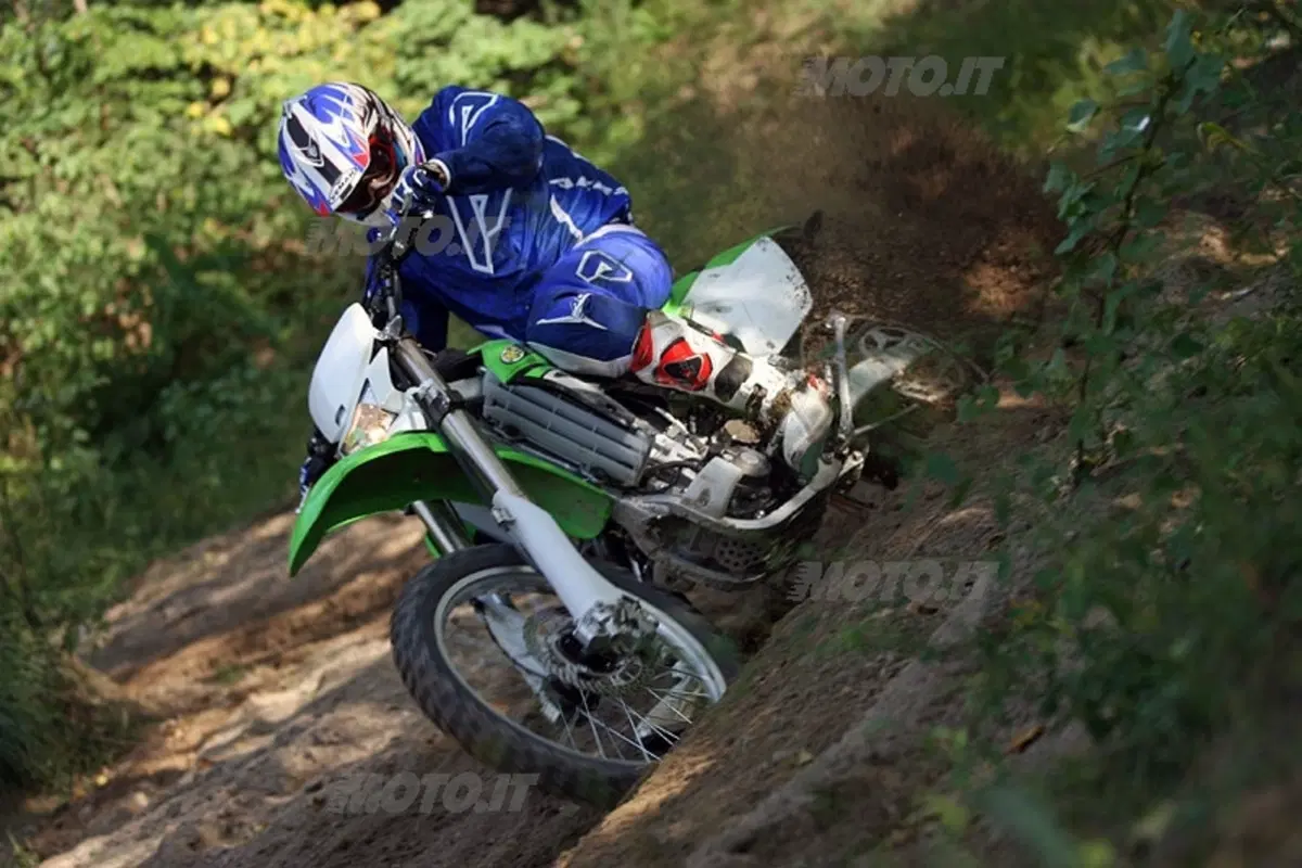 KAWASAKI KLX 450 R (15)