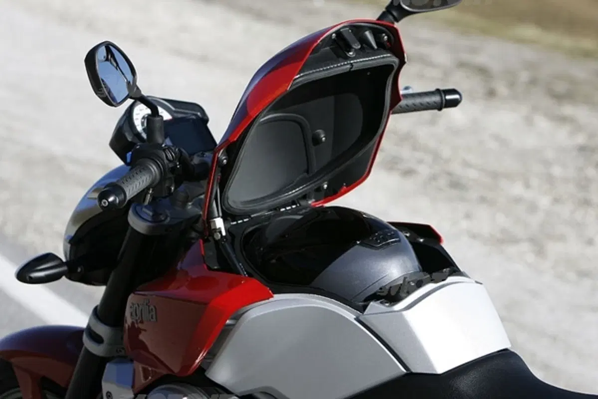 APRILIA Mana 850 (3)