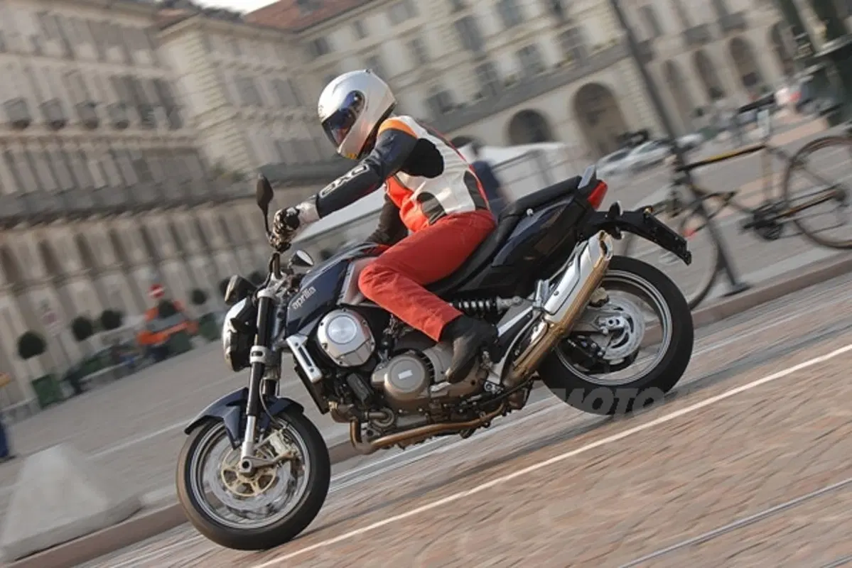 APRILIA Mana 850 (15)