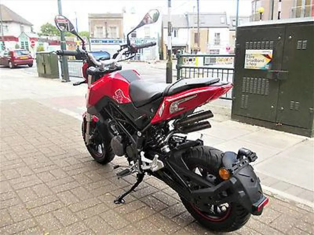 Benelli Tornado Naked T 125 (2017 - 20) (2)