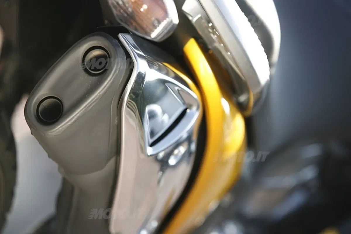 HONDA Transalp XL 700V  (11)
