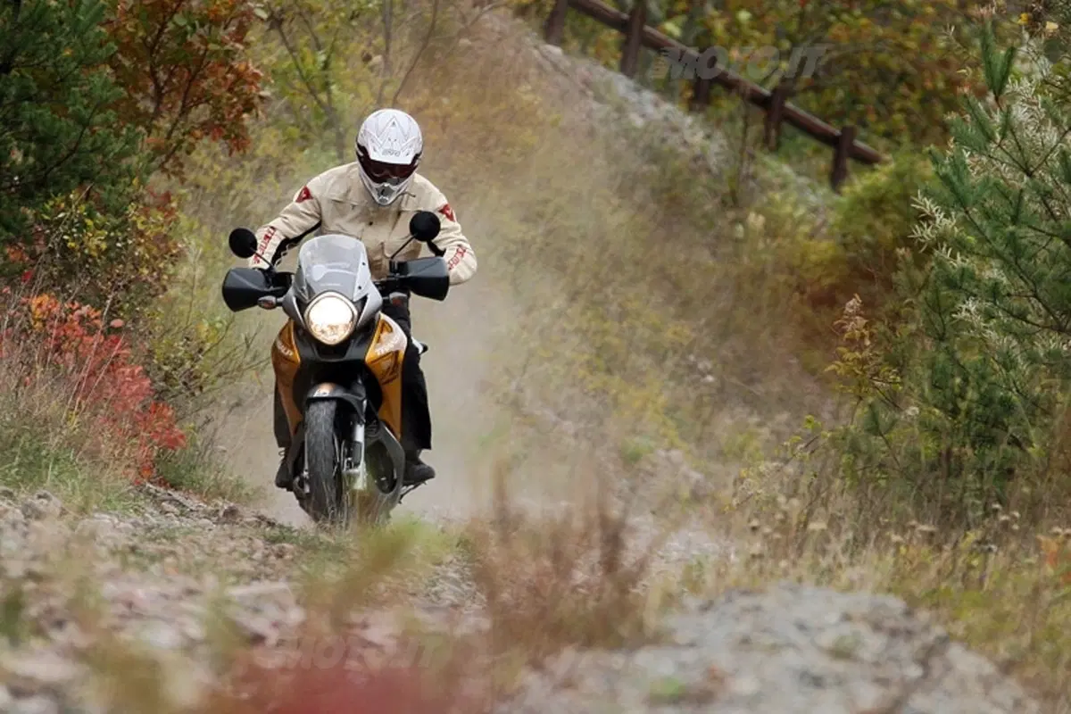HONDA Transalp XL 700V  (14)